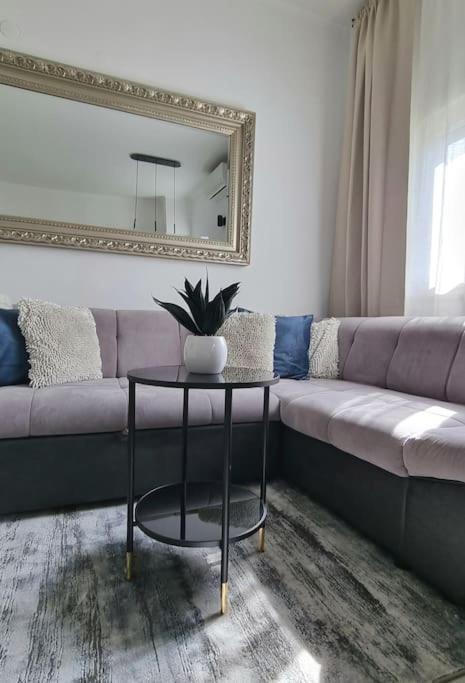 Apartment Adora *