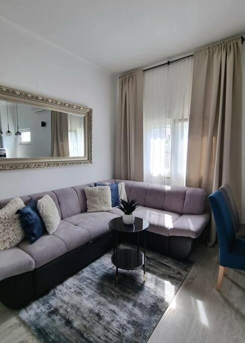 Apartment Adora *